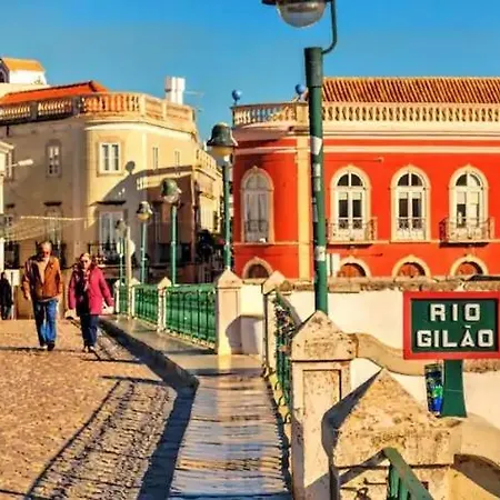 Hébergement de vacances Casa With Pool