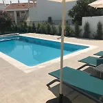 Casa With Pool Nyaraló *